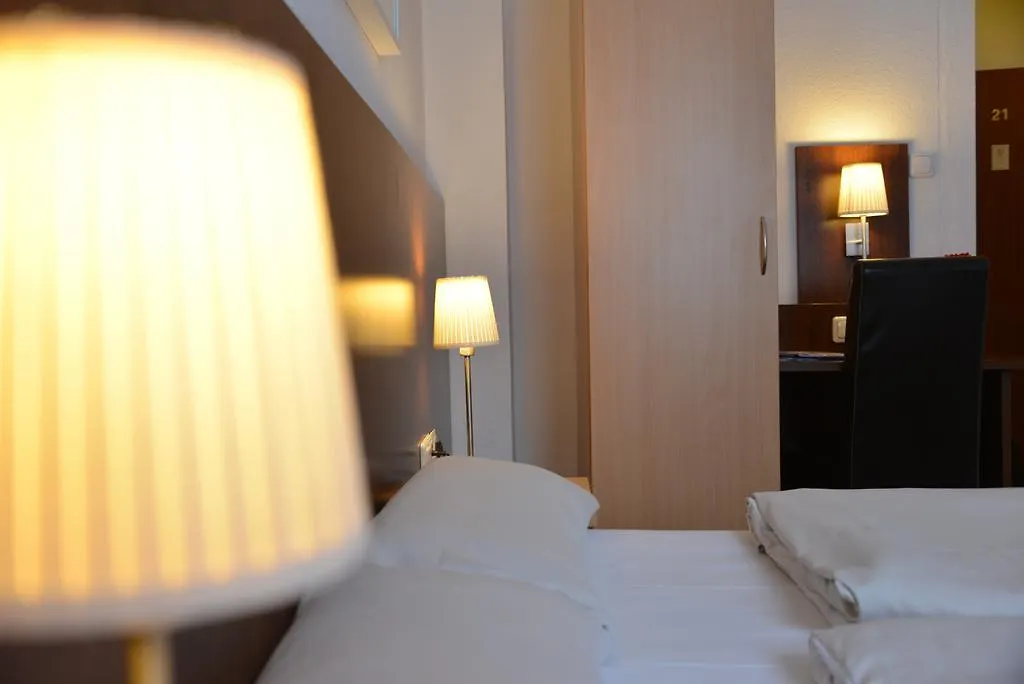 Hotel Italia Munich 3*,  Germany