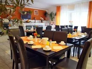 Hotel Italia Munich 3*,