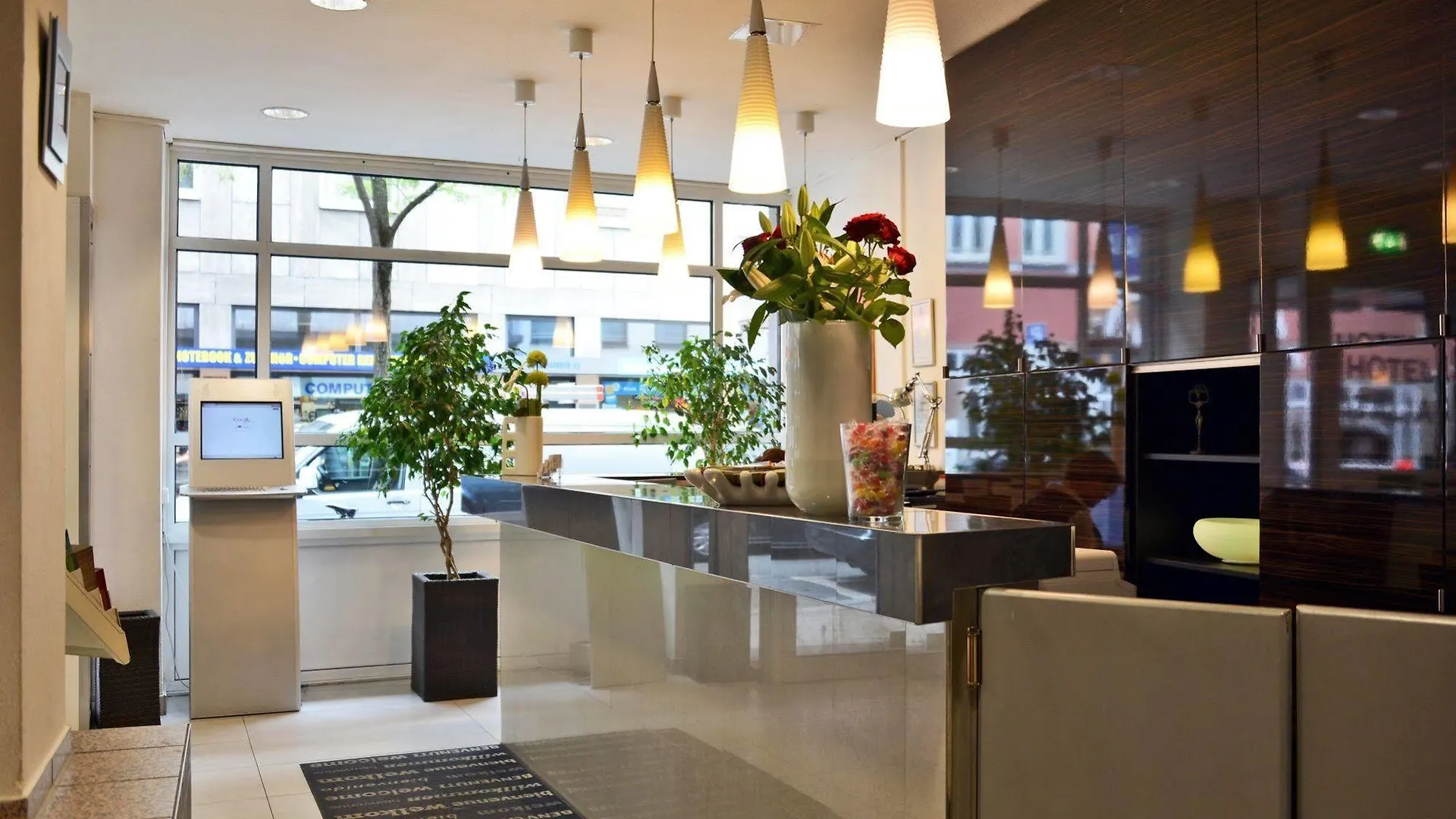 Hotel Italia Munich 3*,